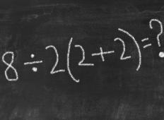 Na zadnji dan šole je učiteljica zapisala enačbo. A učenci se niso mogli strinjati glede odgovora …